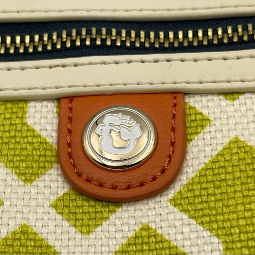 Spartina 449 Hayward Tassel Wristlet 
(Tassel Zipper Pull not included) Green - Picture 6 of 15
